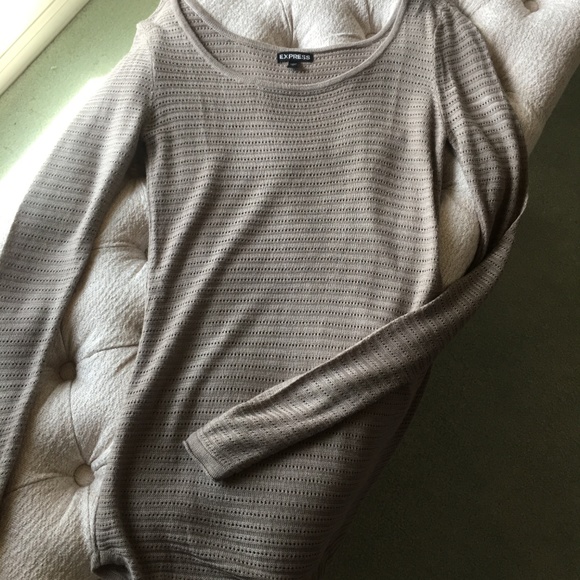 Express Ladies Top - Picture 2 of 6